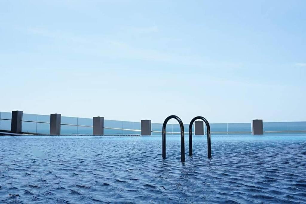 Seaview#Warmth#Netflix#Privatebathtub#Seasideluxurycondo#Imperioresidence Malacca Esterno foto