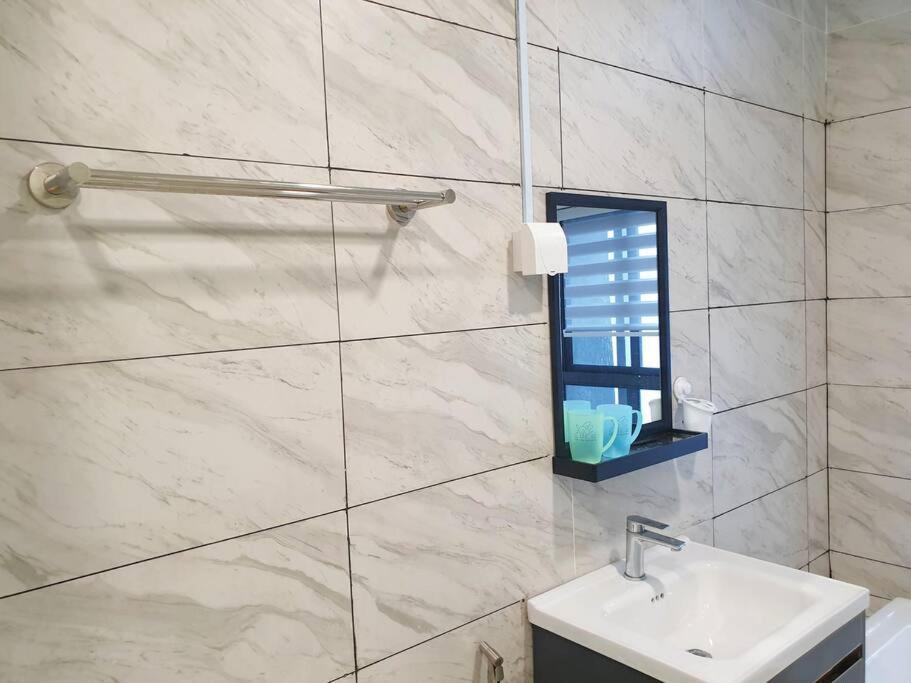 Seaview#Warmth#Netflix#Privatebathtub#Seasideluxurycondo#Imperioresidence Malacca Esterno foto